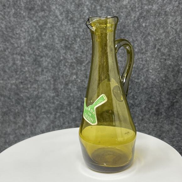Vintage Chartreuse Green Glass Pitcher Applied Handle 6" Hand Blown Spain - Picture 2 of 10